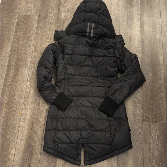 Canada Goose Ellison Packable Down Jacket NWT - Picture 8 of 14